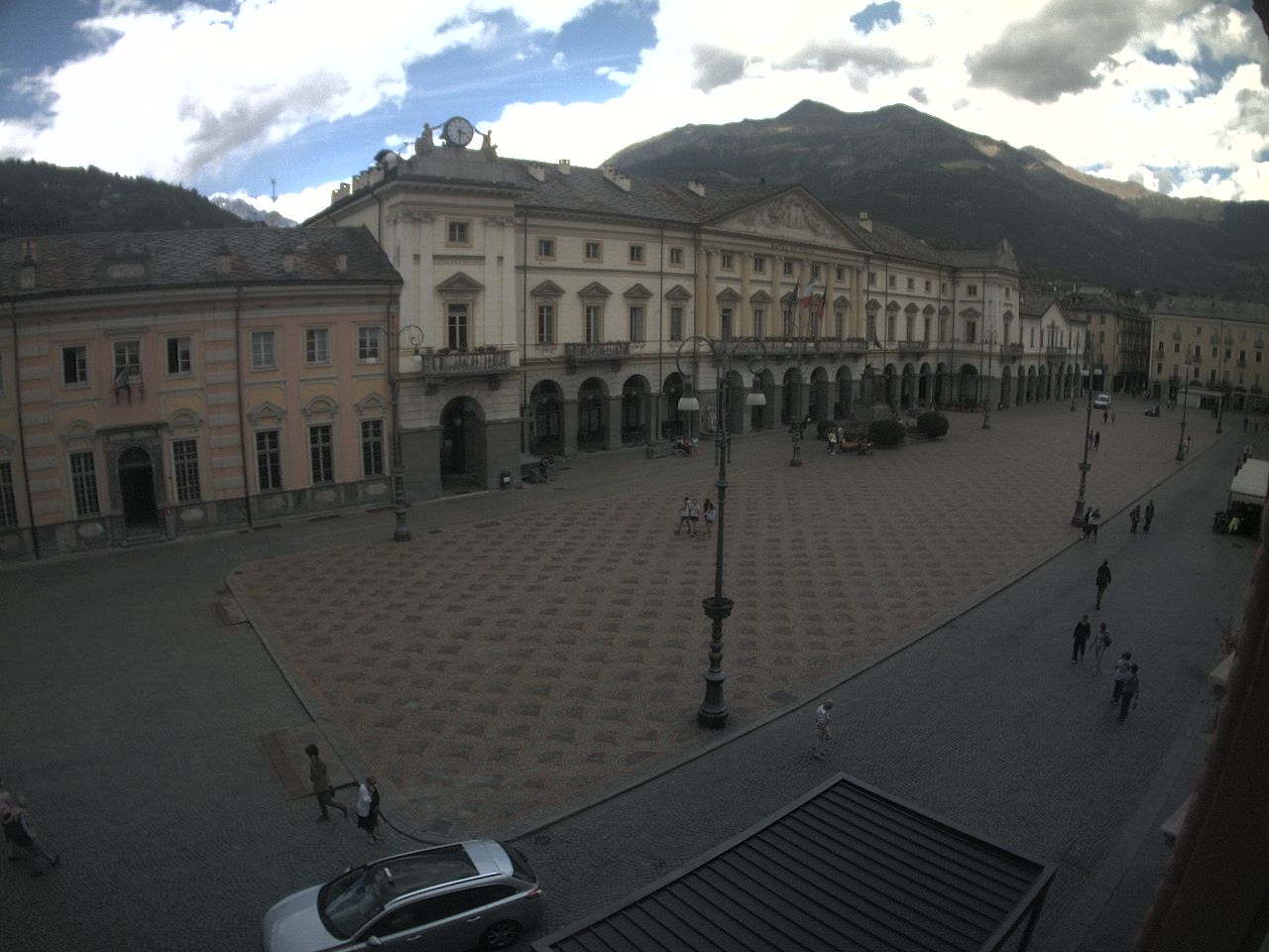 Aosta, Piazza Chanoux / Italien