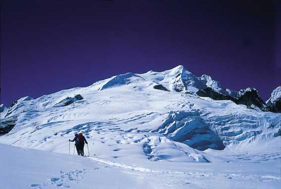 Sci alpinismo sul Mera Peak in Nepal.