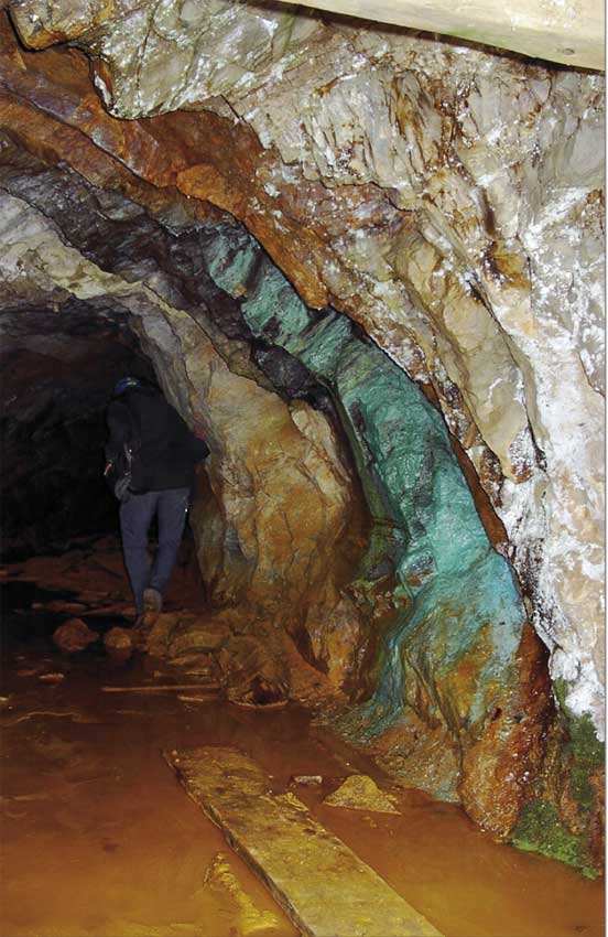 Una galleria delle Miniere di Servette (Saint-Marcel).