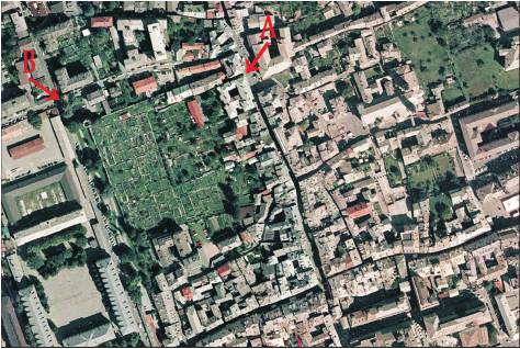 Vue aérienne de la ville d’Aoste. A et B : la place Roncas et la Tourneuve.