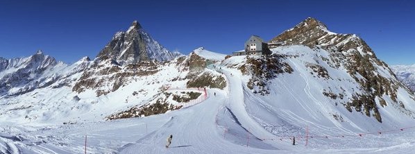 Skier &agrave; Breuil-Cervinia