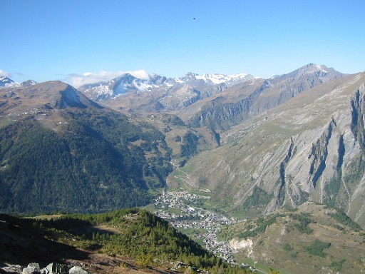 Vallone di La Thuile, uno dei siti  remoti in cui si � evidenziato un superamento dei limiti (immagine tratta da www.michelemoniotto.it)