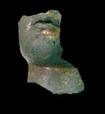 Fragment de tte en bronze dor dcouvert prs du Thtre romain dAoste et expos au MAR - Muse Archologique Rgional