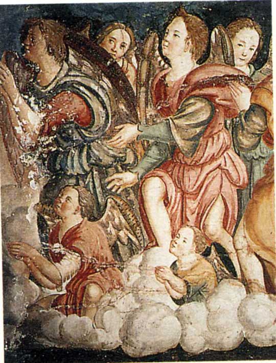 Dipinti ad affresco del sottarco raffiguranti schiere di angeli musicanti.