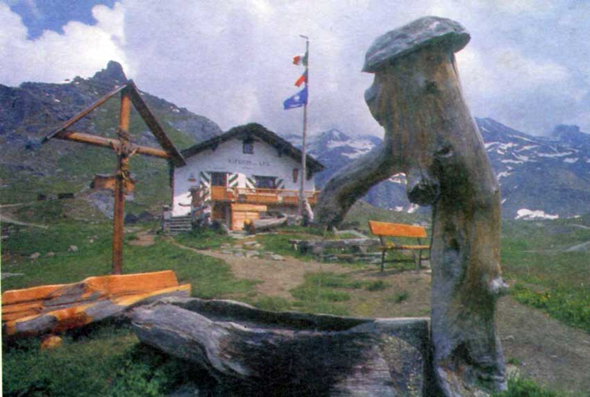 Il rifugio Lys (Gressoney La Trinité).