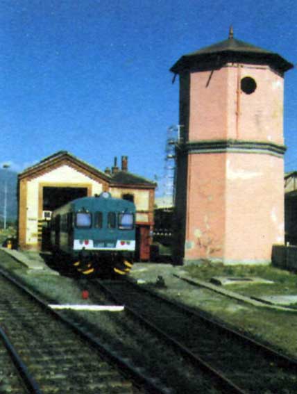 Rimessa locomotive e automotrice ALN 663 1005 