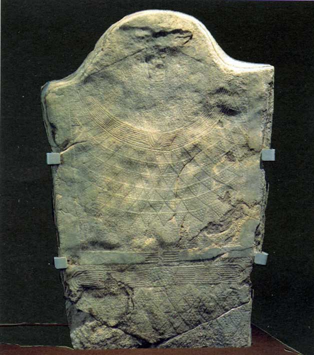 Stele antropomorfa n.3 sud di stile evoluto.