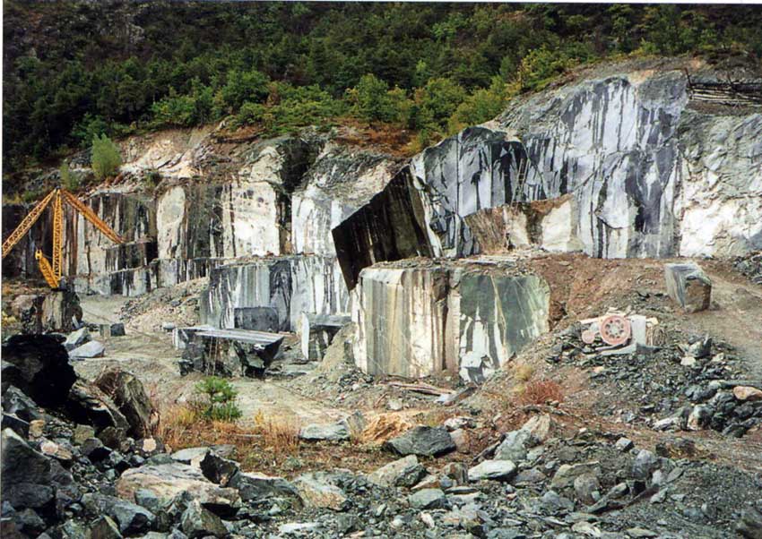 La cava di Morge-Raffort in comune di Saint-Denis.