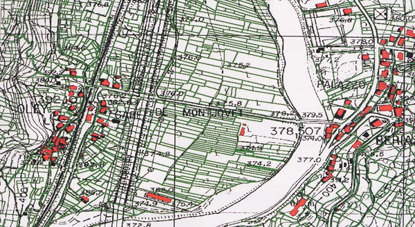 La mappa catastale del comune di Montjovet evidenzia la forma allungata delle parcelle che dimostrano lo spostamento del letto della Dora Baltea