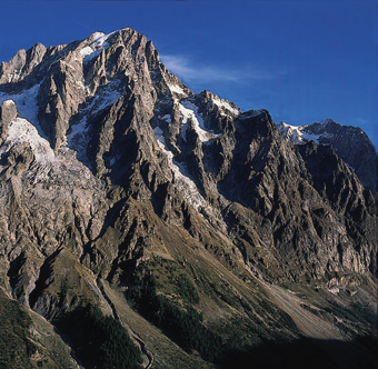 Il versante italiano delle Grandes Jorasses.