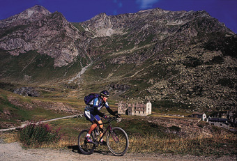 Mountain bike nell’alta valle di Champorcher.