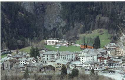 Simulazione tridimensionale del progetto di restauro delle Terme e del nuovo albergo di Pré-Saint-Didier.