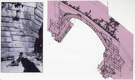 Il ponte di Pont-Saint-Martin: a sinistra un particolare del piedritto ritratto in un ’antica immagine.