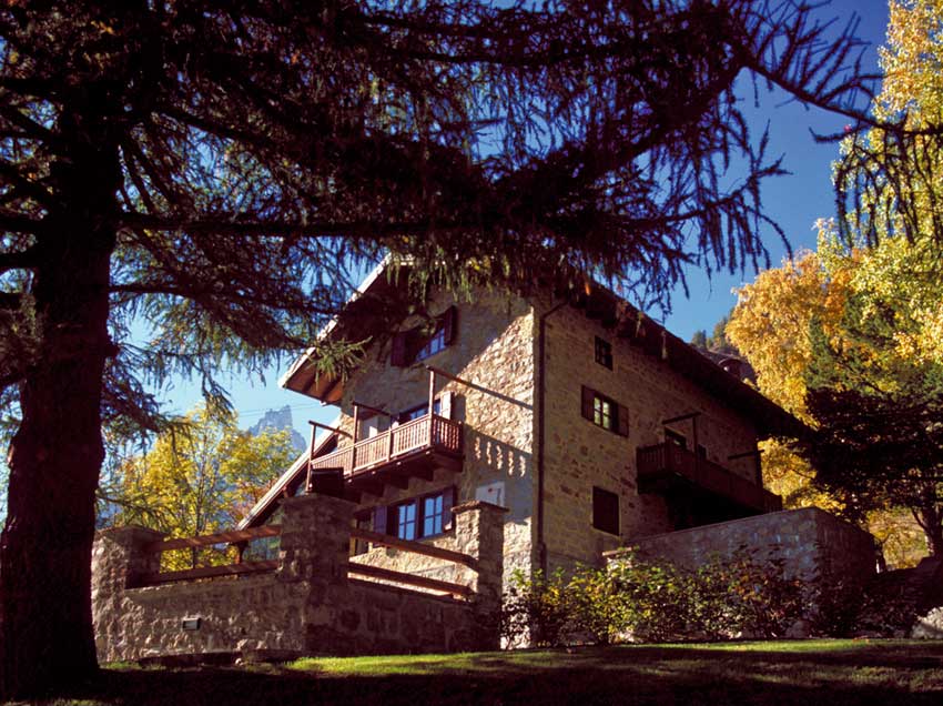 Villa Cameron, sede della Fondazione Montagna Sicura.
