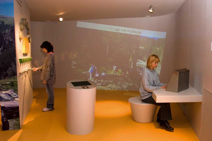 Un’immagine del Centro Visitatori di Cogne.