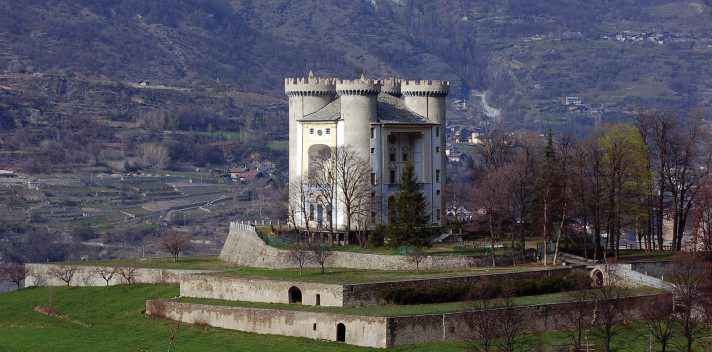 Il Castello di Aymavilles ed il suo parco.