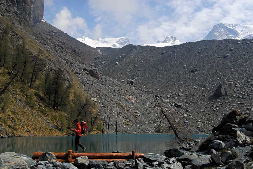 Trekking nei pressi del Lago Blu (alta Val d’Ayas).