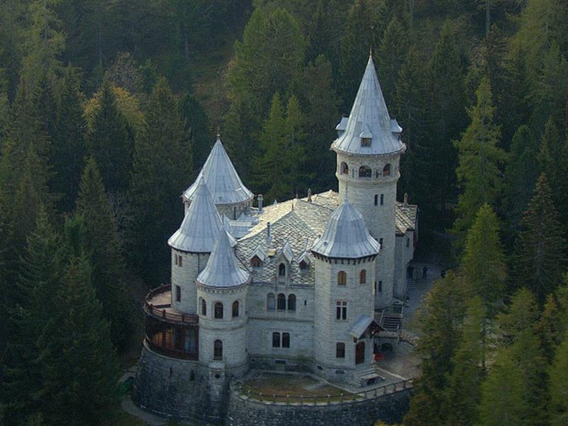 Castel Savoia - Regione autonoma Valle d&#39;Aosta