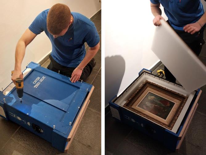 Apertura delle casse e disimballaggio delle opere.