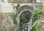 Châtillon. Le pont sur le torrent Marmore, vue du Sud.