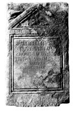 Iscrizione funeraria «Agli dei Mani di Publicia Inclita. Atrius Verinus alla sua sposa diletta e Atria Verina alla madre tenerissima»