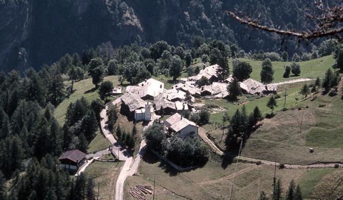 Torgnon: village Triatel.