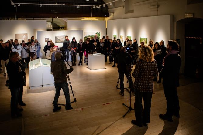 Inauguration de l'exposition "Amniotica" de Marco Bettio. Aoste, Église Saint Laurent, 3 novembre 2023